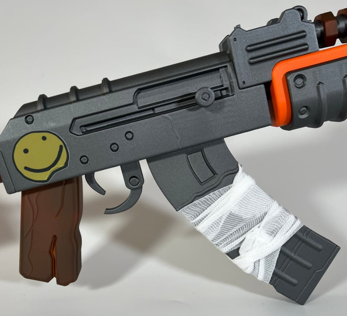 Декоративна модель АК-47 у стилі Rust - Фото 3 Декоративна модель АК-47 у стилі Rust - зображення 3