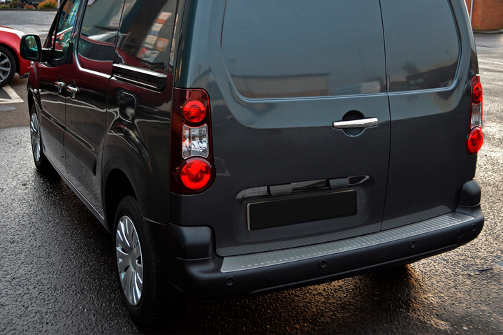 Накладка на задний бампер Omsa Line (нержавейка) для Citroen Berlingo 2008-2018 гг - изображение 4