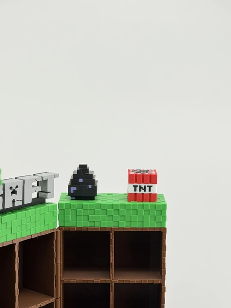 Подставка – стенд для хранения 28 фигурок Minecraft из Kinder Joy - Фото 5 Подставка – стенд для хранения 28 фигурок Minecraft из Kinder Joy - изображение 5