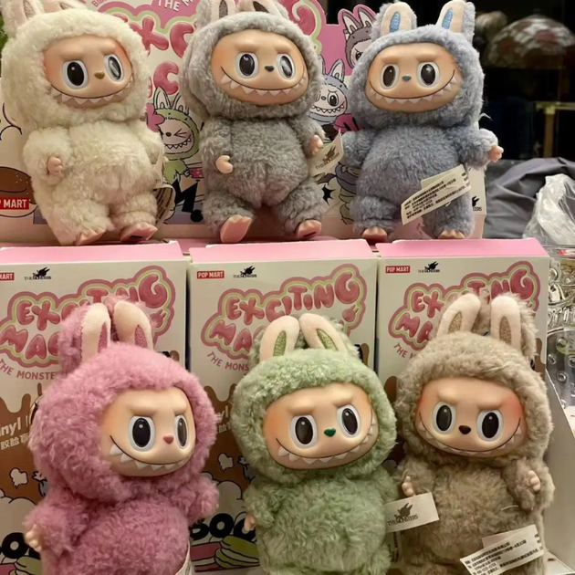 Мягкая игрушка брелок на рюкзак коллекционная плюшевая фигурка сюрприз 16 см случайное аниме с карабином (491730) - Фото 4 Мягкая игрушка брелок на рюкзак коллекционная плюшевая фигурка сюрприз 16 см случайное аниме с карабином (491730) - изображение 4