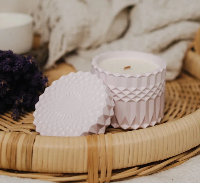 Аромасвічка ROMANTIC TEA SPA LAVENDER 100% WOOD WAX 200g 42h Гранд Презент NAC 1082 - Фото 1 Аромасвічка ROMANTIC TEA SPA LAVENDER 100% WOOD WAX 200g 42h Гранд Презент NAC 1082 - изображение 1