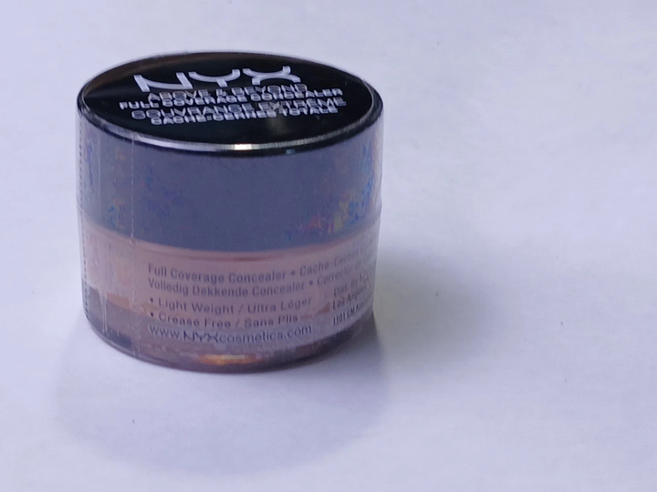 Плотный корректор для лица NYX Concealer Jar оттенок Glow CJ06 - изображение 5