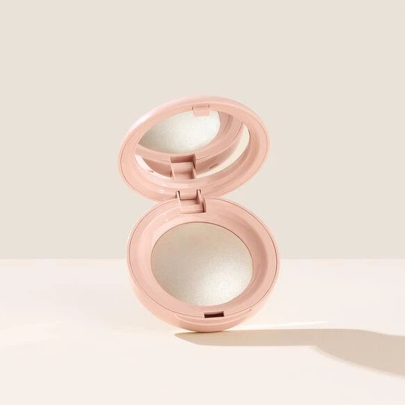 Хайлайтер Rare Beauty by Selena Gomez Positive Light Silky Touch Highlighter Enlighten 2.8 г - зображення 7