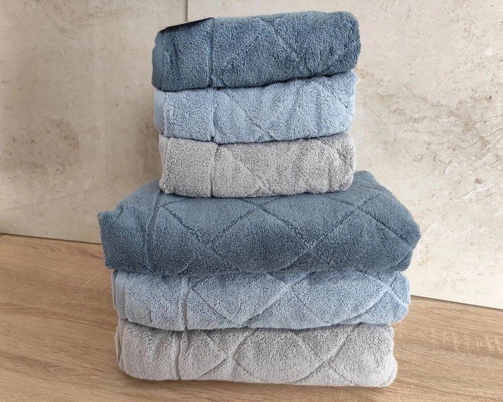 Набор турецких махровых полотенец Cestepe MicroCotton Premium 3 штуки 50x90 + 3 штуки 70х140 Eva 1 плотность 600 г/м2 - Фото 3 Набор турецких махровых полотенец Cestepe MicroCotton Premium 3 штуки 50x90 + 3 штуки 70х140 Eva 1 плотность 600 г/м2 - изображение 3