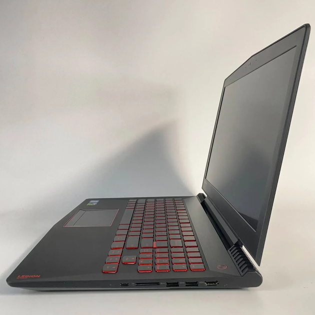 Игровой ноутбук Lenovo Legion Y720-15IKBN / 15.6" (1920x1080) IPS / Intel Core i7-7700HQ (4 (8) ядра по 2.8 - 3.8 GHz) / 16 GB DDR4 / 128 GB SSD + 1000 GB HDD / nVidia Geforce GTX 1050 Ti, 4 GB GDDR5, 128-bit / HDMI б/у + Подарок Беспроводная мышь / USB - Фото 5 Игровой ноутбук Lenovo Legion Y720-15IKBN / 15.6" (1920x1080) IPS / Intel Core i7-7700HQ (4 (8) ядра по 2.8 - 3.8 GHz) / 16 GB DDR4 / 128 GB SSD + 1000 GB HDD / nVidia Geforce GTX 1050 Ti, 4 GB GDDR5, 128-bit / HDMI б/у + Подарок Беспроводная мышь / USB - изображение 5