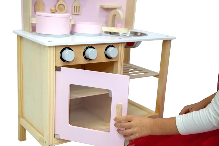 Детская деревянная кухня Avko Фессалия Pink 68х55х30 см - компактная и минималистичная с набором посуды - Фото 5 Детская деревянная кухня Avko Фессалия Pink 68х55х30 см - компактная и минималистичная с набором посуды - изображение 5