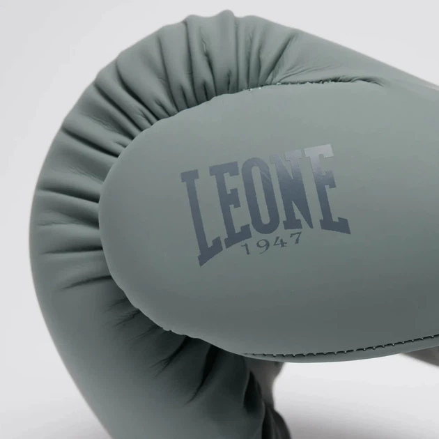 Боксерские перчатки LEONE 1947 Tone X 16 унций натуральная кожа светло-серые - Фото 6 Боксерские перчатки LEONE 1947 Tone X 16 унций натуральная кожа светло-серые - изображение 6