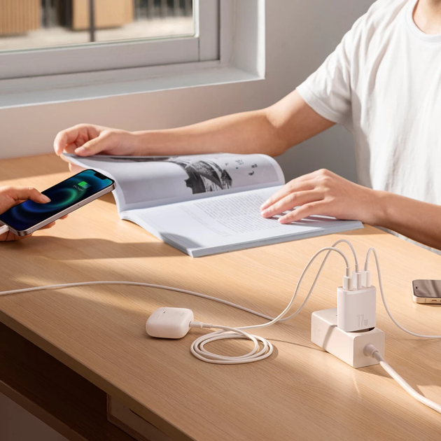 Сетевое зарядное устройство Baseus Compact Charger 3U 17W EU White - изображение 7