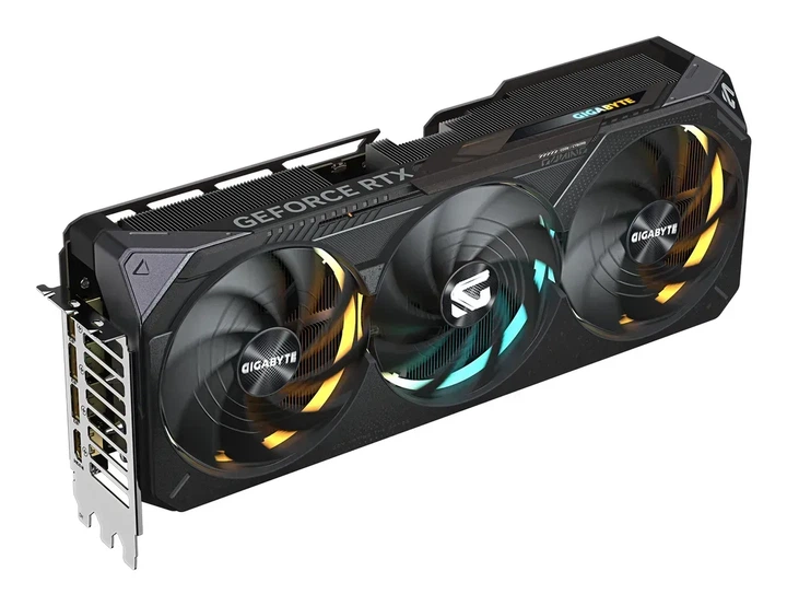 Відеокарта Gigabyte GeForce RTX 5080 GAMING OC (GV-N5080GAMING OC-16GD) - Фото 5 Відеокарта Gigabyte GeForce RTX 5080 GAMING OC (GV-N5080GAMING OC-16GD) - зображення 5