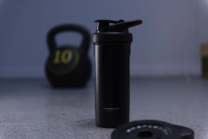 Спортивный шейкер SmartShake из нержавеющей стали 750 мл черный - изображение 6