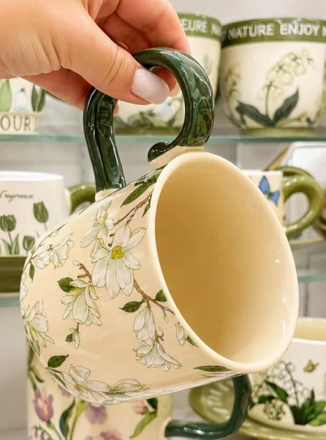 Кружка керамічна Nami Ceramics "Магнолія" 350 мл квіткова - Фото 2 Кружка керамічна Nami Ceramics "Магнолія" 350 мл квіткова - зображення 2