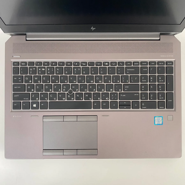 Мобильная рабочая станция Б-класс HP ZBook 15 G5 / 15.6" (1920x1080) IPS / Intel Core i7-8850H (6 (12) ядра по 2.6 - 4.3 GHz) / 16 GB DDR4 / 240 GB SSD / nVidia Quadro P1000, 4 GB GDDR5, 256-bit / TouchID / WebCam б/у + Подарок Беспроводная мышь / USB - изображение 3