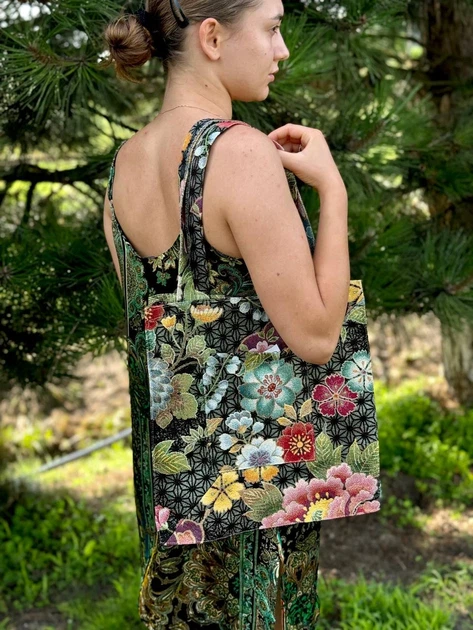 Гобеленовая сумка Limaso JAPAN003-SM35 34x35 см Черная 75% полиэстер, 22% хлопок, 3% акрил - Фото 1 Гобеленовая сумка Limaso JAPAN003-SM35 34x35 см Черная 75% полиэстер, 22% хлопок, 3% акрил - изображение 1