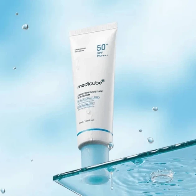 Зволожувальна сонцезахисна сироватка MEDICUBE Zero Pore Moisture Sun Serum SPF50+ PA++++ 50 мл для захисту та догляду за шкірою - изображение 2