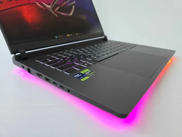 Ноутбук Asus ROG Strix G16 Ultra 9 285HX/RTX 5070/RAM 16GB/SSD 2TB/WIN 11 Б\В - Б/В - зображення 2
