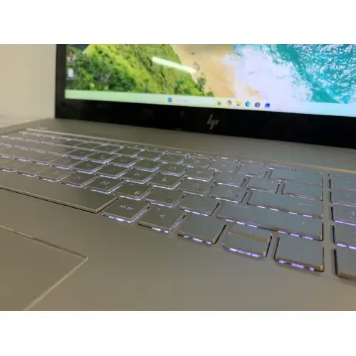 Ноутбук HP Envy 17-a 17.3 Core i7-8550U 1.8 ГГц 16GB 240GB + Windows 11 Pro + АКБ + ЗП Вживані Б/В | 27280 - Фото 8 Ноутбук HP Envy 17-a 17.3 Core i7-8550U 1.8 ГГц 16GB 240GB + Windows 11 Pro + АКБ + ЗП Вживані Б/В | 27280 - зображення 8