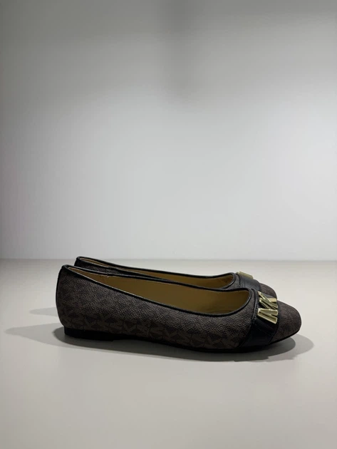 Жіночі балетки Michael Kors Jilly Ballet Flat на низькому каблучку класичні елегантні з монограмою коричневі 36 - Фото 5 Жіночі балетки Michael Kors Jilly Ballet Flat на низькому каблучку класичні елегантні з монограмою коричневі 36 - изображение 5