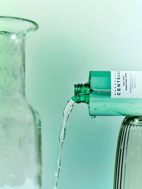 Тонер для обличчя SKIN1004 Madagascar Centella Tea-Trica Purifying Toner 210 мл — очищуючий тонер для звуження пор та проблемної ш - изображение 4