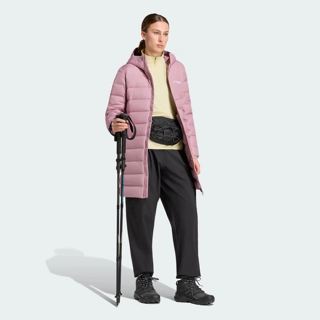 Женская пуховая парка Terrex Multi Light Hooded 2.0 adidas KF9810 (XS) фиолетовый (4068804625580) - Фото 3 Женская пуховая парка Terrex Multi Light Hooded 2.0 adidas KF9810 (XS) фиолетовый (4068804625580) - изображение 3
