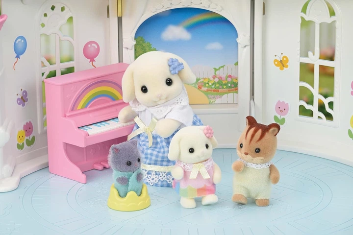 Ігровий набір Sylvanian Families Дитячий садок 5743 (5743) - Фото 11 Ігровий набір Sylvanian Families Дитячий садок 5743 (5743) - зображення 11