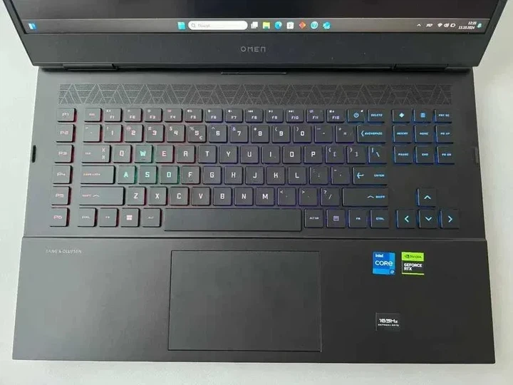 Ноутбук HP Omen 17 I7 13700HX/RTX 4080/RAM 16GB/SSD 1TB/QHD 240Hz Б\В - Б/У - изображение 4