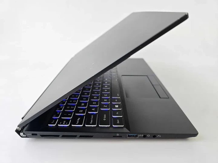 Ноутбук Clevo 15 i7 10875H/RTX 2080 Super/RAM 16GB/SSD 256GB/144Hz Б\В - Б/У - Фото 5 Ноутбук Clevo 15 i7 10875H/RTX 2080 Super/RAM 16GB/SSD 256GB/144Hz Б\В - Б/У - изображение 5