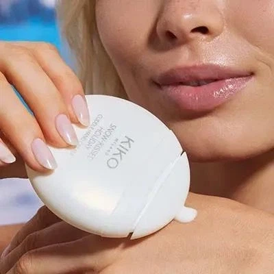 Подарунковий набір догляд KIKO MILANO Snow-Kissed Holiday Mountain Mates Skincare Set - Фото 5 Подарунковий набір догляд KIKO MILANO Snow-Kissed Holiday Mountain Mates Skincare Set - зображення 5