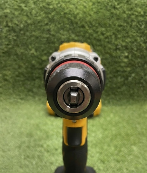 Аккумуляторный ударный шуруповерт Krafftec DCD996P3 48 В 6 Ач 130 Нм бесщеточный с двумя аккумуляторами патроном 13 мм и кейсом - Фото 8 Аккумуляторный ударный шуруповерт Krafftec DCD996P3 48 В 6 Ач 130 Нм бесщеточный с двумя аккумуляторами патроном 13 мм и кейсом - изображение 8