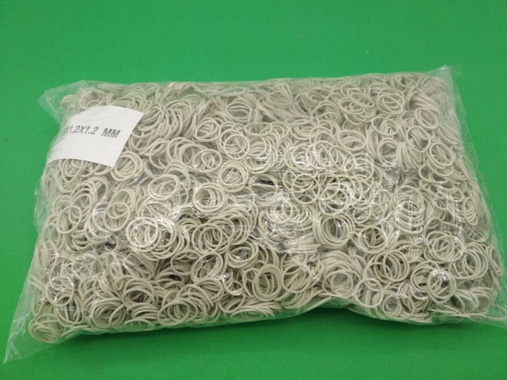 Банковские резинки, Plast, №15, белые, 1,2 мм, диаметр 15 мм, 1 кг, для упаковки и вязания зелени - изображение 2