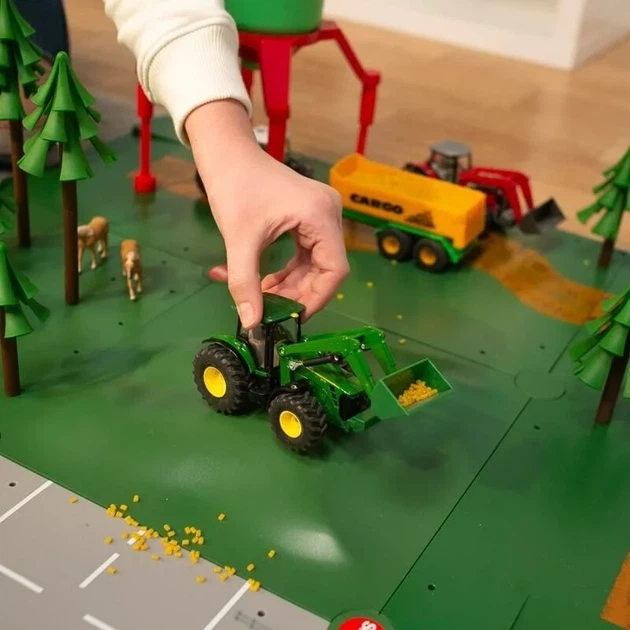 Traktor Siku John Deere With Front Loader (4006874019823) - obraz 5