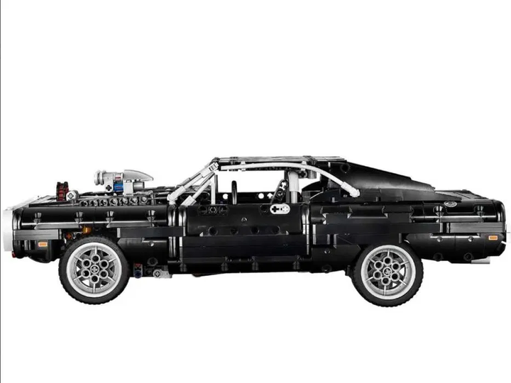 Конструктор Technic: Dodge Charger Домініка Торетто 1077 деталей — Модель 42111 - зображення 3