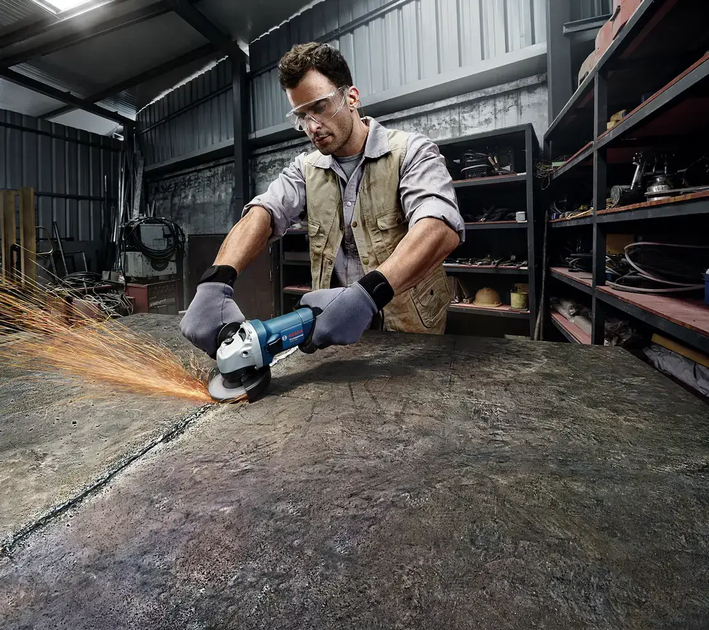 Угловая шлифмашина Bosch GWS 670 Professional: 670 Вт, диск 115 мм, компактная и мощная болгарка (США, 110В) - изображение 5