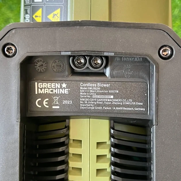 Акумуляторна повітродувка Green Machine GMLB6200 (62V) - изображение 6
