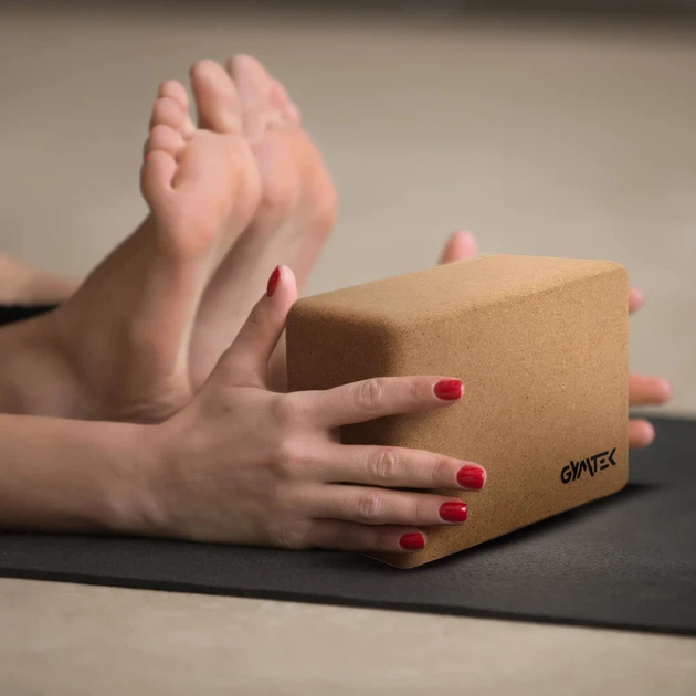 Блок для йоги корковий Gymtek Asana Flow G-42786 Коричневий (5905884427866) - зображення 8