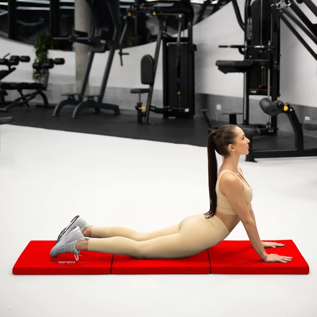 Мат гімнастичний Gymtek Triple 180 x 60 x 5 см Червоний (5907766668619) - Фото 10 Мат гімнастичний Gymtek Triple 180 x 60 x 5 см Червоний (5907766668619) - зображення 10