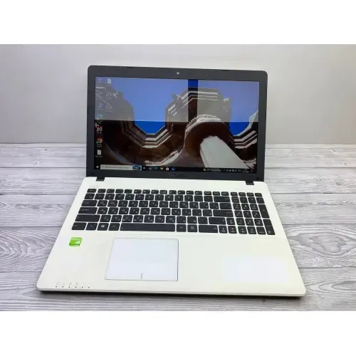 Ноутбук Asus X552 15.6 Core i3-4030U 1.9 ГГц 8GB 120GB + Windows 10 Pro + АКБ + ЗП Вживані Б/В | 27740 - зображення 2