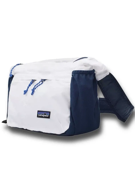 Большая сумка-трансформер через плечо Patagonia Courier Bag, белого цвета. - изображение 3