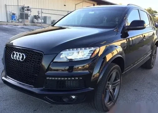 Решетка радиатора Audi Q7 SQ7 4L 2005-2015 стиль RS черный глянец - Фото 7 Решетка радиатора Audi Q7 SQ7 4L 2005-2015 стиль RS черный глянец - изображение 7