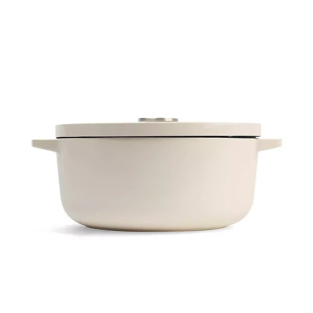 Каструля чавунна з кришкою KitchenAid 26 см 5,2 л колір мигдальний крем (CC006059-001) - Фото 3 Каструля чавунна з кришкою KitchenAid 26 см 5,2 л колір мигдальний крем (CC006059-001) - зображення 3