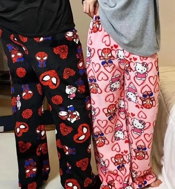 Штани піжамні плюшеві теплі рожевого кольору Spiderman x Hello Kitty домашні штани Спайдермен Людина Павук Хеллоу Кітті M-L - зображення 5