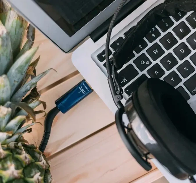 Аудіофільський ЦАП Audioquest Dragonfly Cobalt DAC - Фото 4 Аудіофільський ЦАП Audioquest Dragonfly Cobalt DAC - изображение 4