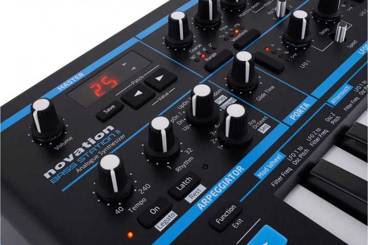 Синтезатор аналоговый NOVATION Bass Station II (BASS STATION II) - изображение 3