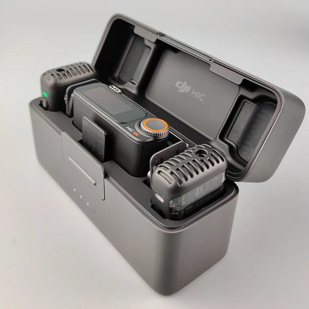 Микрофонная радиосистема DJI Mic 2 (2 TX + 1 RX + Charging Case) Black 100947754 - Уценка - Фото 9 Микрофонная радиосистема DJI Mic 2 (2 TX + 1 RX + Charging Case) Black 100947754 - Уценка - изображение 9