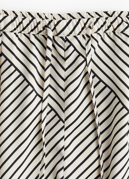 Шорти H&M 11618 Молочний з чорним XS (1361) - зображення 3