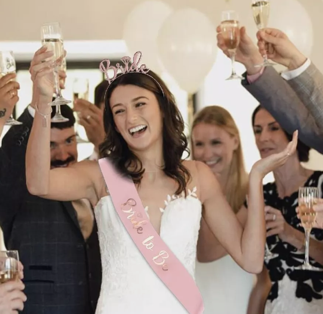 Набор на девичник для невесты Bride to be One Size фата обруч лента флеш-тату пудровый белый (SVS) - Фото 2 Набор на девичник для невесты Bride to be One Size фата обруч лента флеш-тату пудровый белый (SVS) - изображение 2