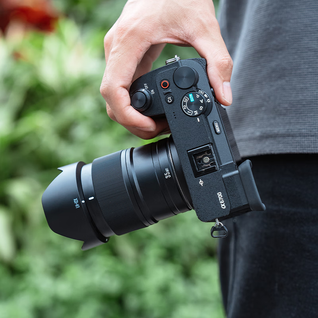 Объектив YONGNUO YN 35 мм F1.8S для Sony E-mount, черный - изображение 6