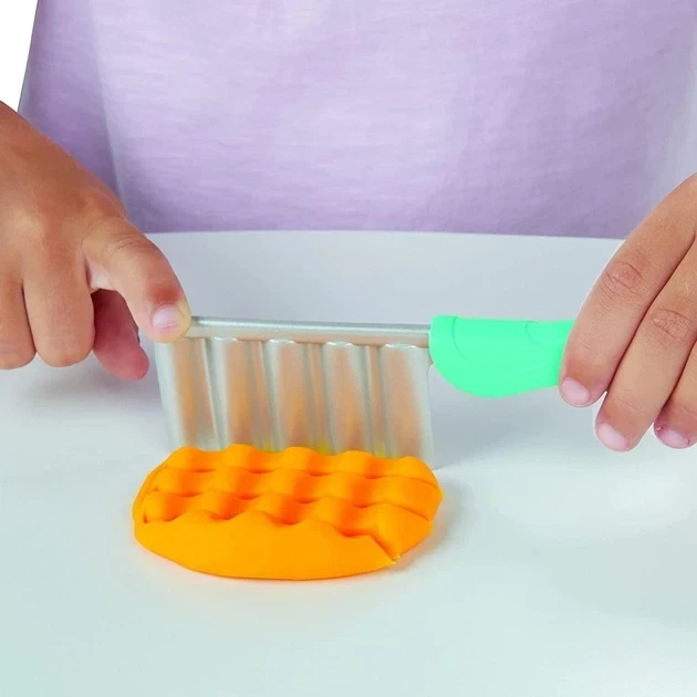 Набор для лепки Картофель фри Play-Doh Hasbro (F1320) — Пластилин с аксессуарами Фастфуд - Фото 4 Набор для лепки Картофель фри Play-Doh Hasbro (F1320) — Пластилин с аксессуарами Фастфуд - изображение 4