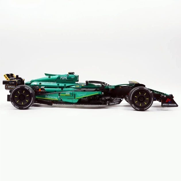 Конструктор Technic Aston Martin AMR25 F1 болид Формулы 1 1912 деталей масштаб 1 к 8 размер 65 см с рабочей подвеской и активным дифференциалом для коллекционеров автоспортивных моделей и любителей технических конструкторов - изображение 4