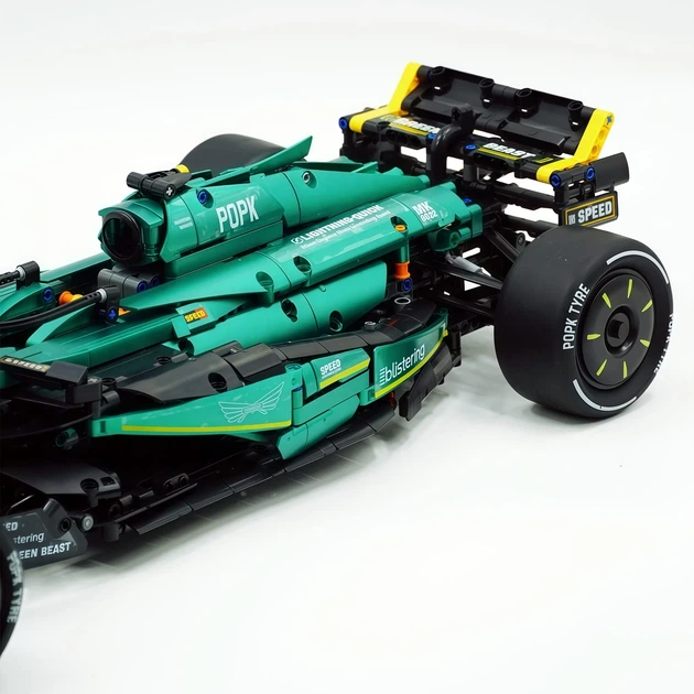 Конструктор Technic Aston Martin AMR25 F1 болид Формулы 1 1912 деталей масштаб 1 к 8 размер 65 см с рабочей подвеской и активным дифференциалом для коллекционеров автоспортивных моделей и любителей технических конструкторов - изображение 7