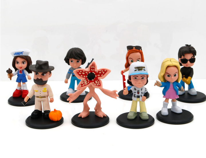 Набор игровых фигурок 8 ШТ герои из сериала Странные дела Stranger Things, высота 7-8 см на подставках (SVS) - изображение 6